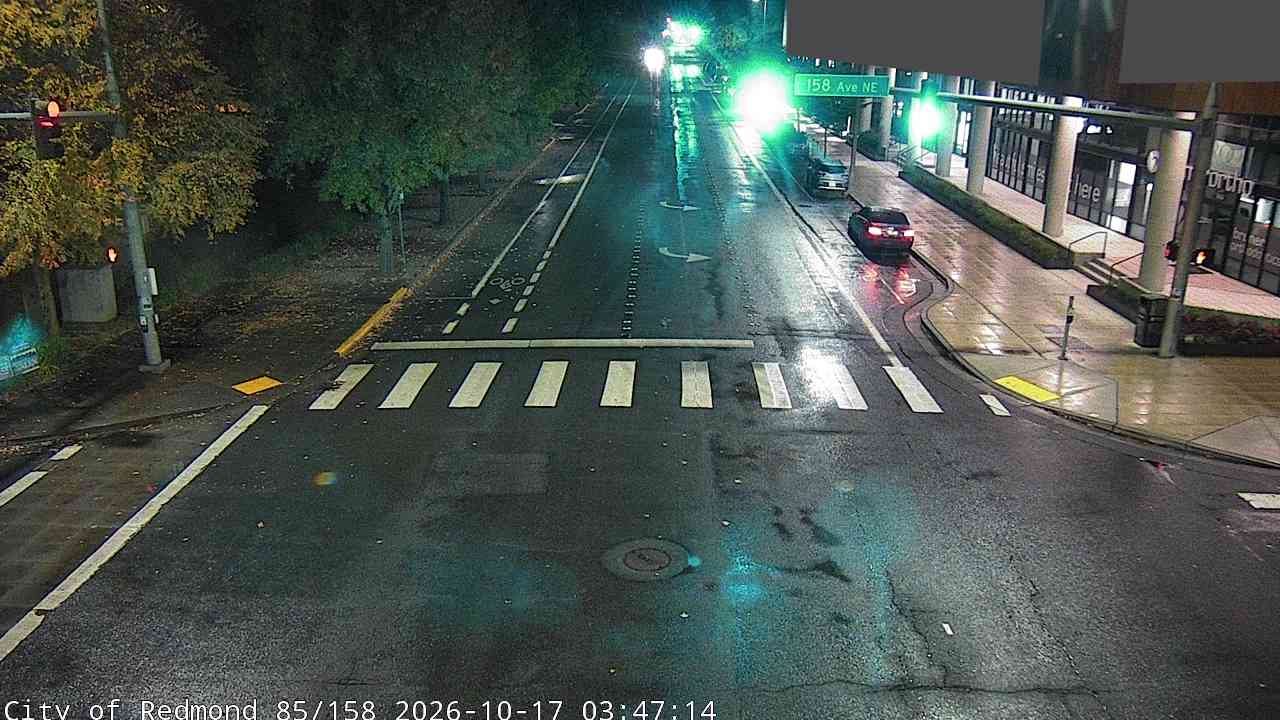 NE 85th St and 158th Ave NE traffic camera